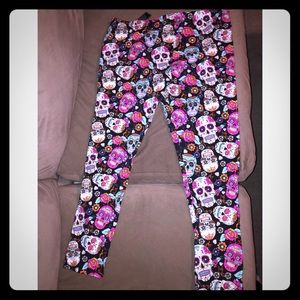 Never worn sugar skull leggings 2xl